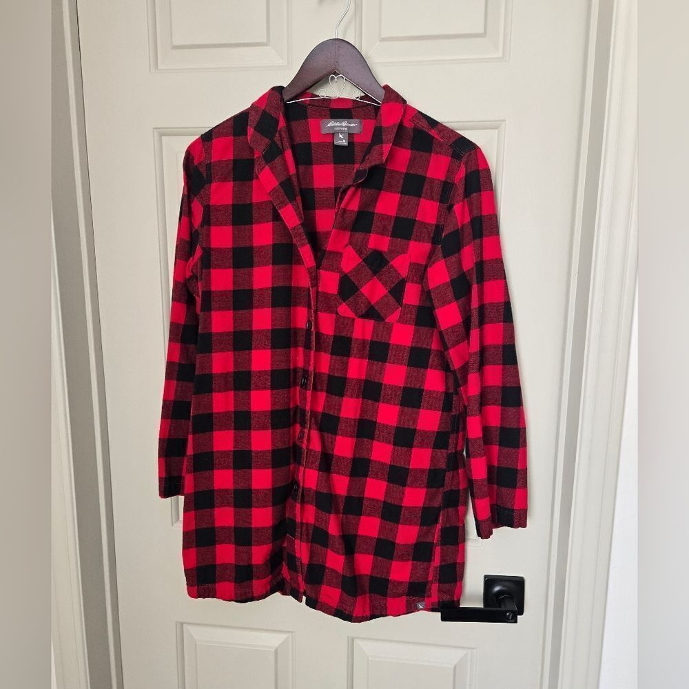 Eddie Bauer shirt size M